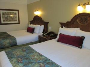 Disney World Saratoga Springs Bedroom