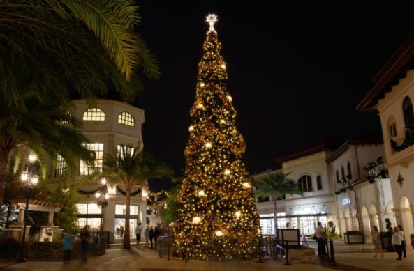 disney-springs-christmas-2016-1